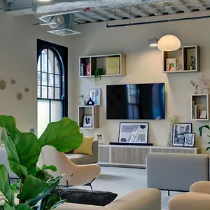 Destiny Student - Broga House Appartamento