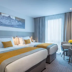4* מלון Maldron South Mall