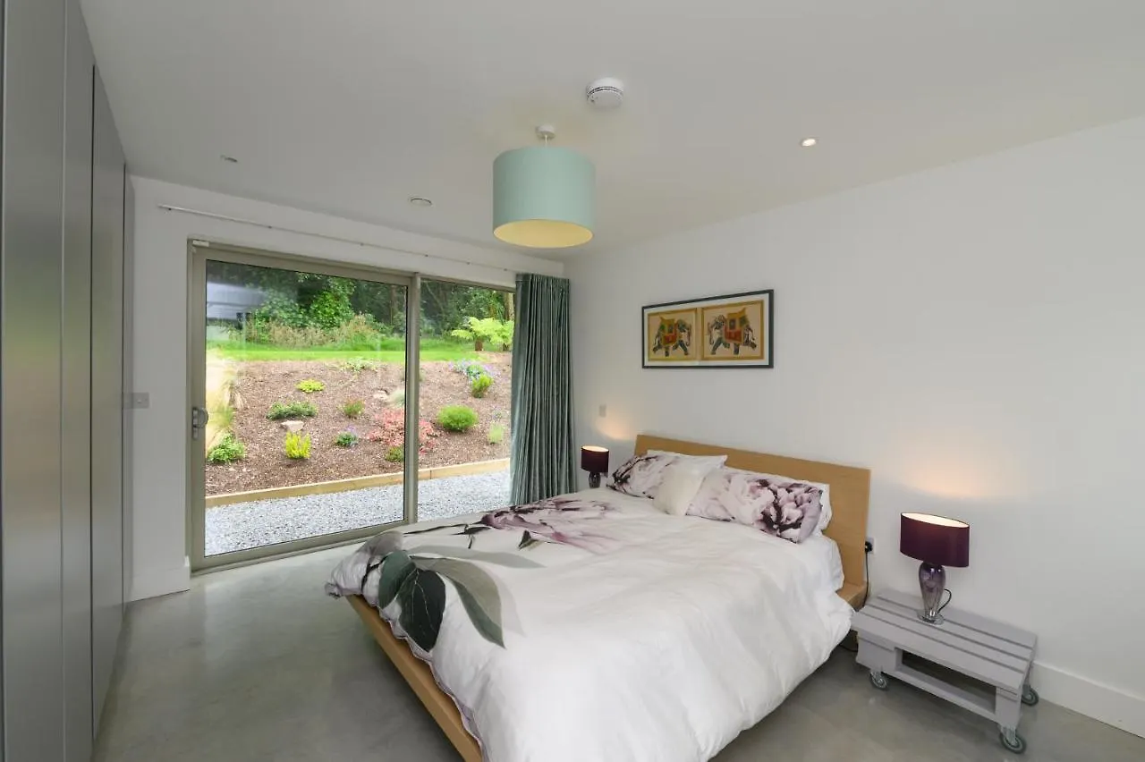 Satori Cottage Cork 0*,